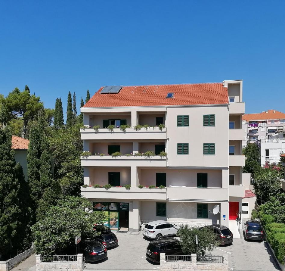 Apartments Smokva Makarska Exterior foto