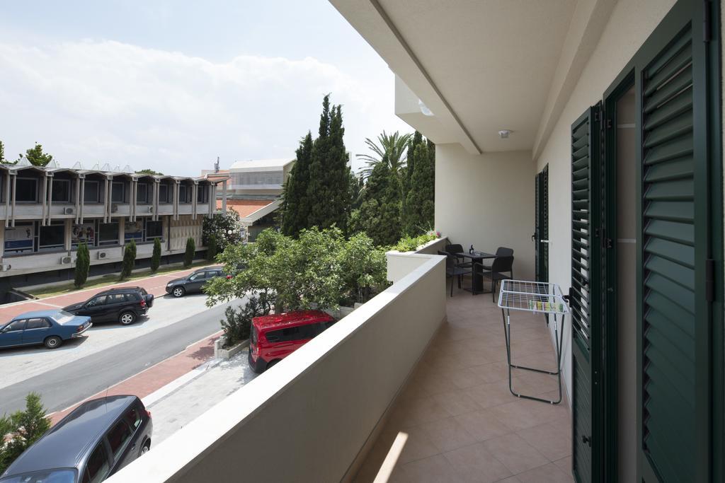 Apartments Smokva Makarska Zimmer foto