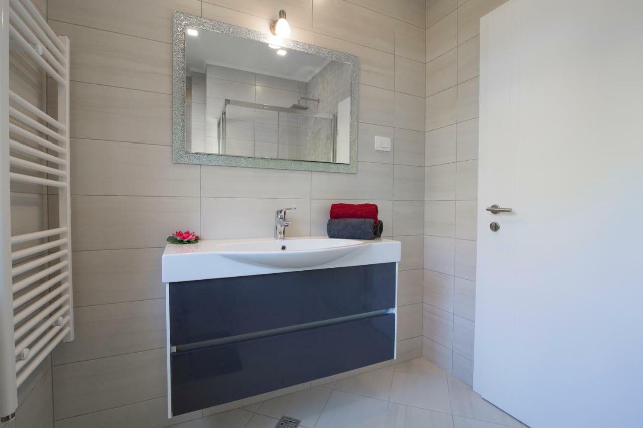 Apartments Smokva Makarska Exterior foto