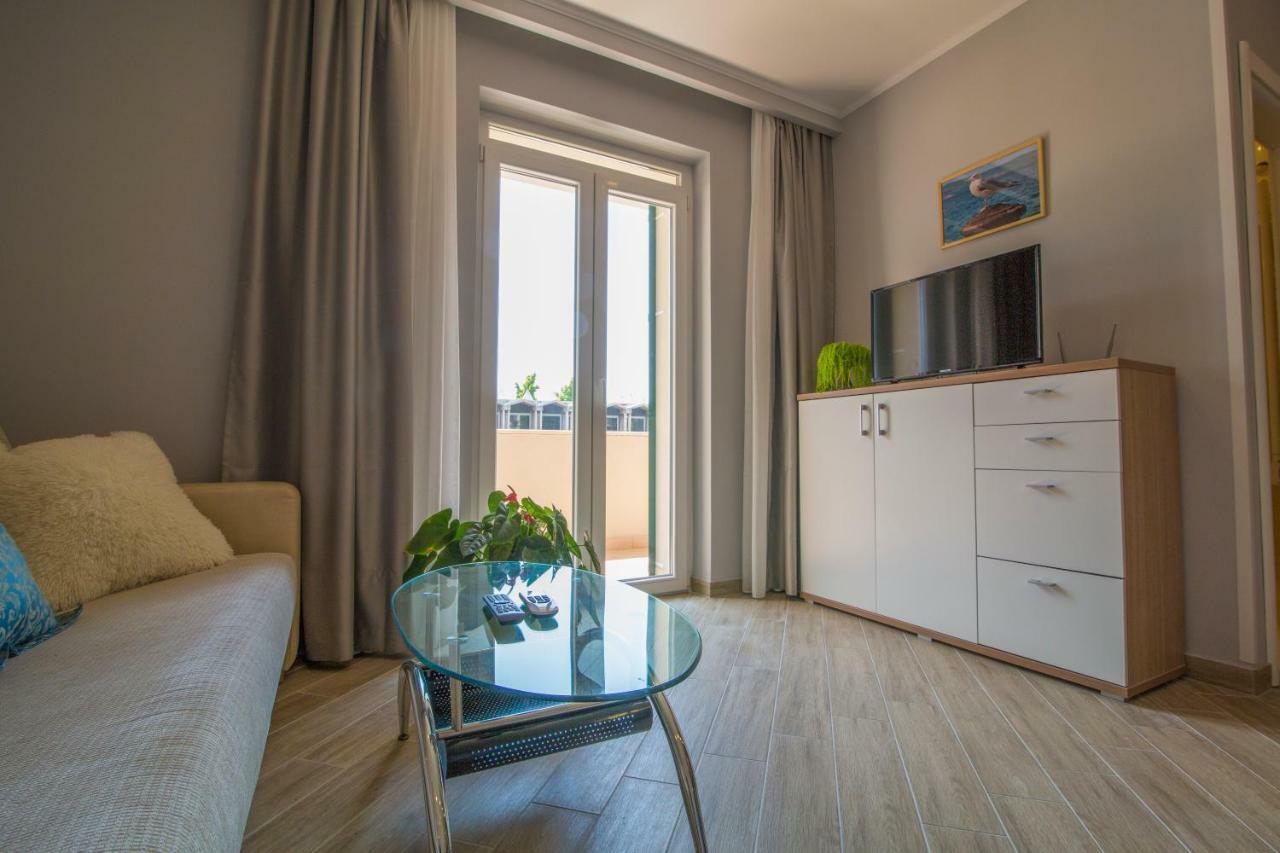 Apartments Smokva Makarska Exterior foto